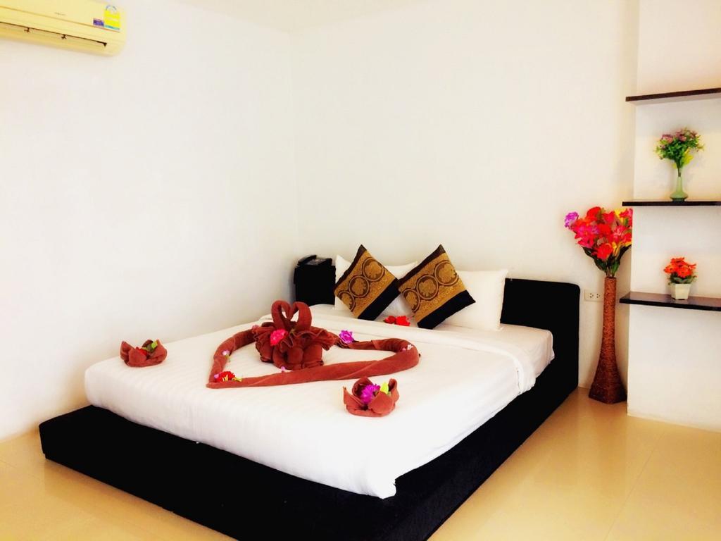 Lars-Lita Residence Patong Εξωτερικό φωτογραφία