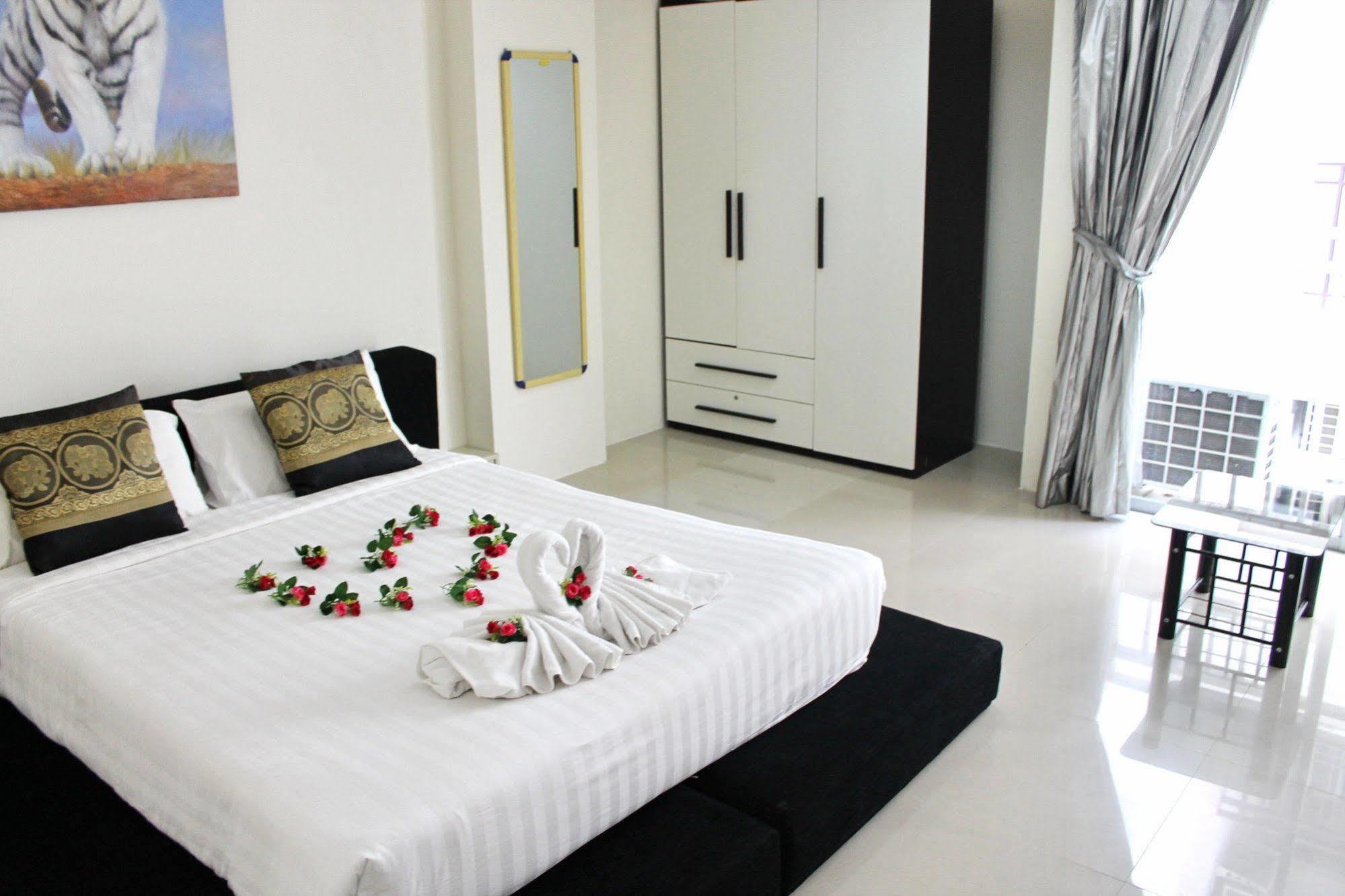 Lars-Lita Residence Patong Εξωτερικό φωτογραφία
